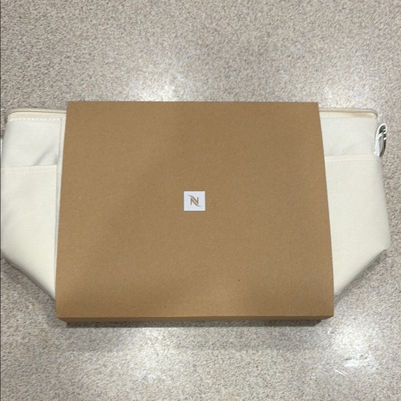 Nespresso Cream and Tan Cooler Bag -New! - Picture 2 of 4